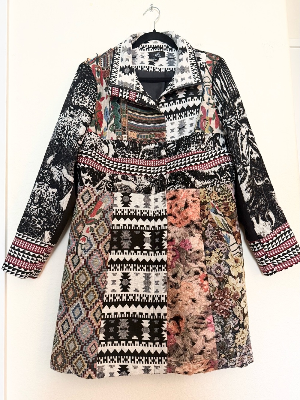 🦒 anthropologie tapestry animal print patchwork coat